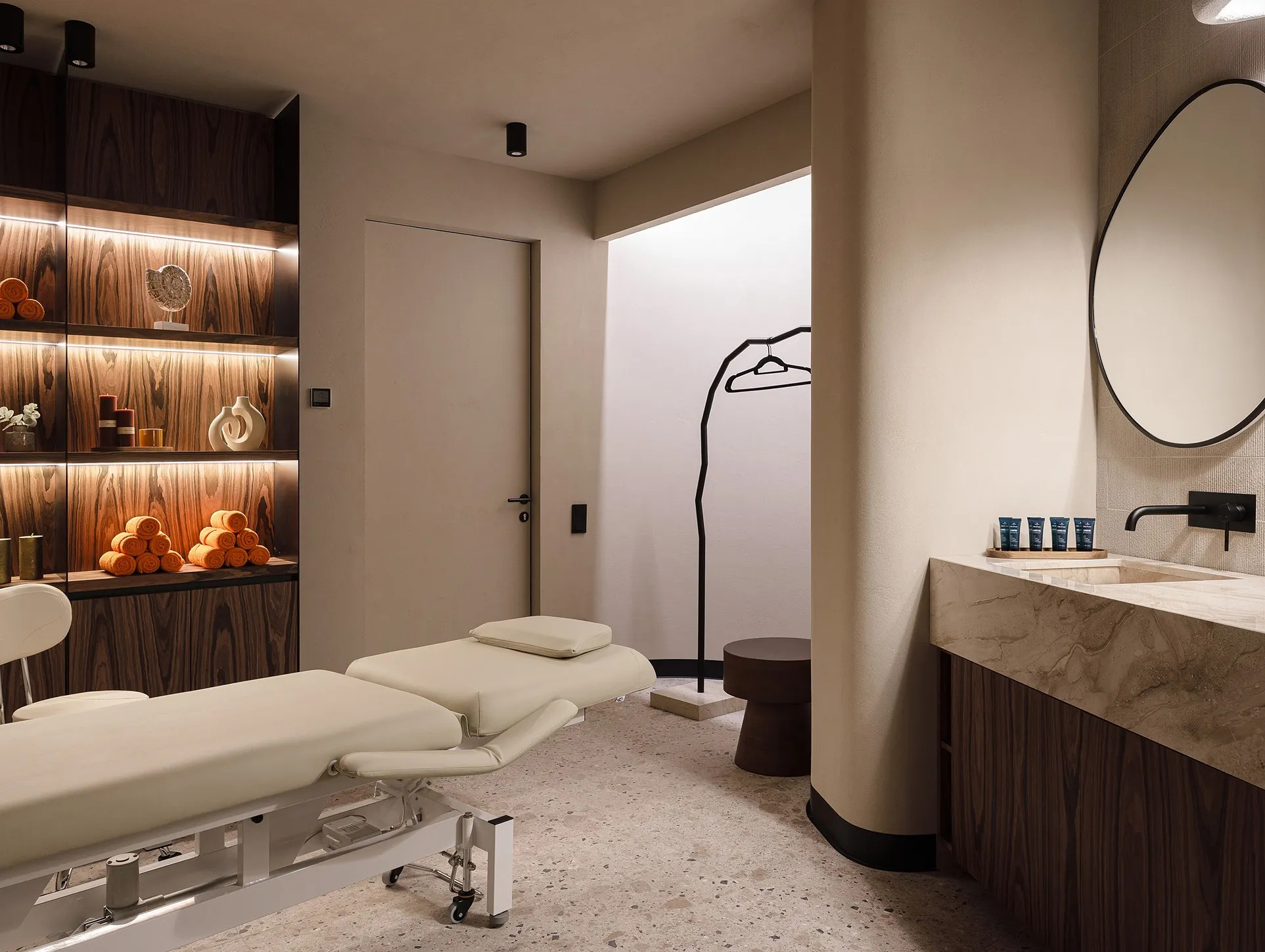 Фото: DION INN Hotel & SPA